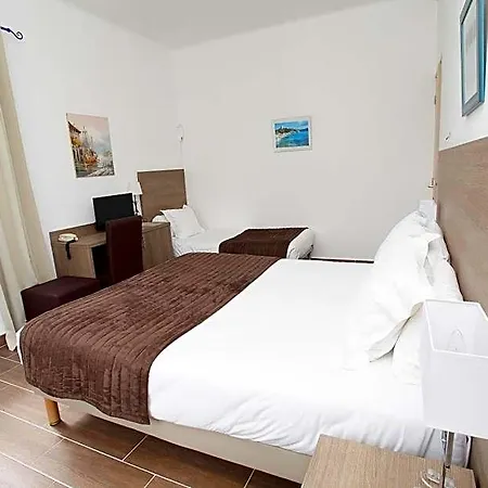 Des Nacres Hotel Ventiseri